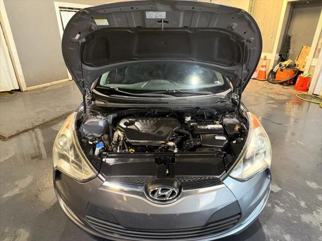 2017 Hyundai Veloster Base