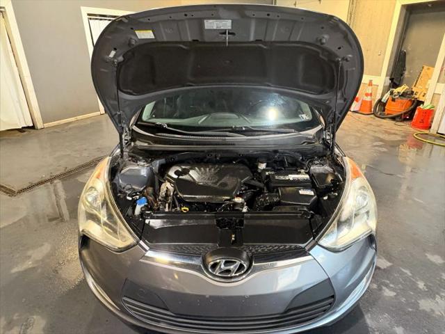 2017 Hyundai Veloster Base