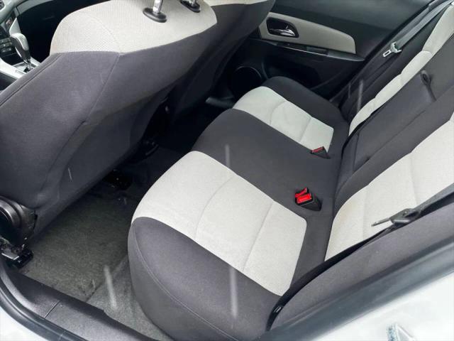 2014 Chevrolet Cruze LS Auto