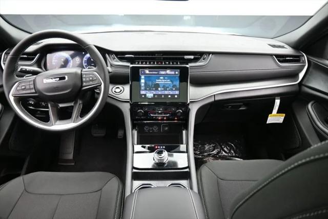 2026 Jeep Grand Cherokee L Altitude 4x4