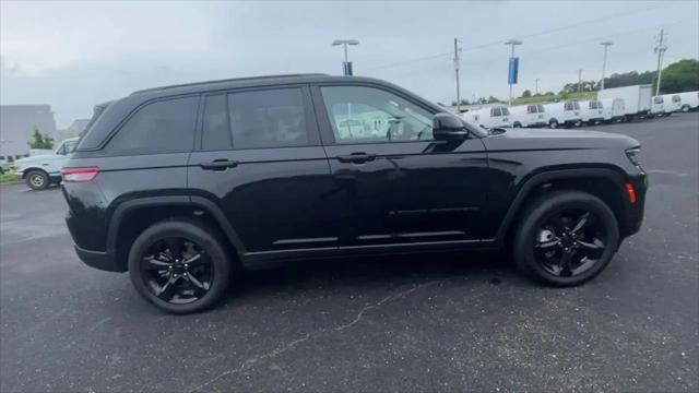2023 Jeep Grand Cherokee Limited 4x2