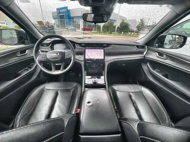 2023 Jeep Grand Cherokee Limited 4x2
