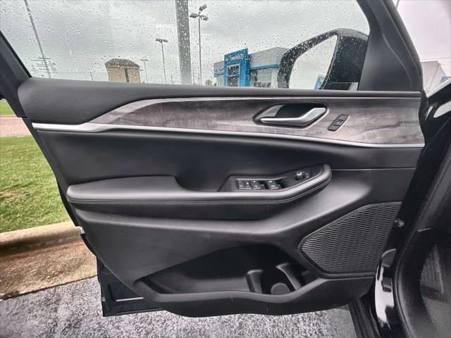 2023 Jeep Grand Cherokee Limited 4x2