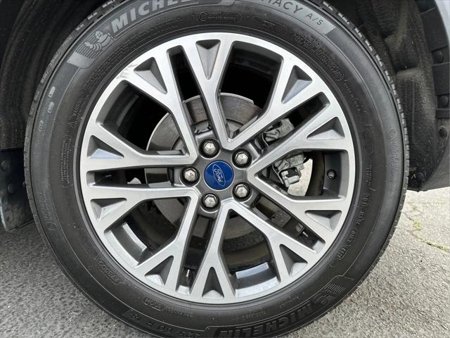 2020 Ford Escape SEL