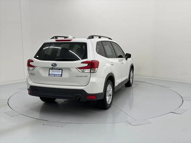 2023 Subaru Forester Base