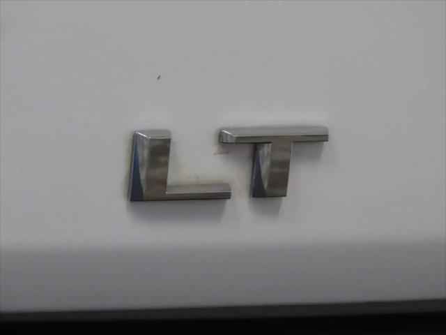 2025 Chevrolet Suburban 4WD LT