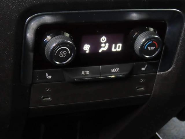2025 Chevrolet Suburban 4WD LT