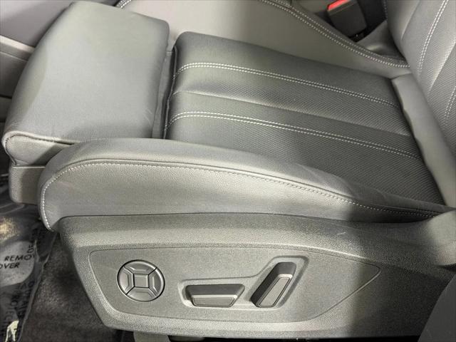 2025 Audi Q6 e-tron Premium Plus