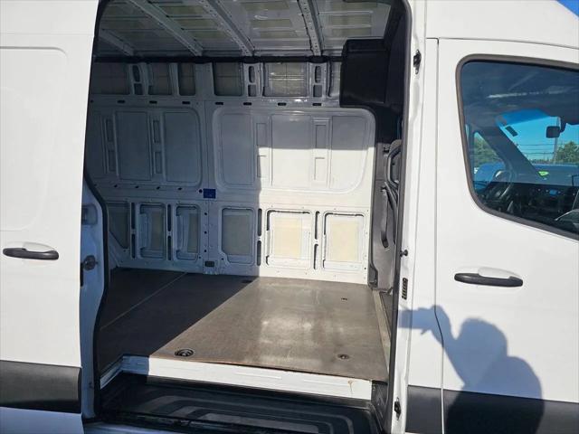 2021 Mercedes-Benz Sprinter 2500 High Roof I4