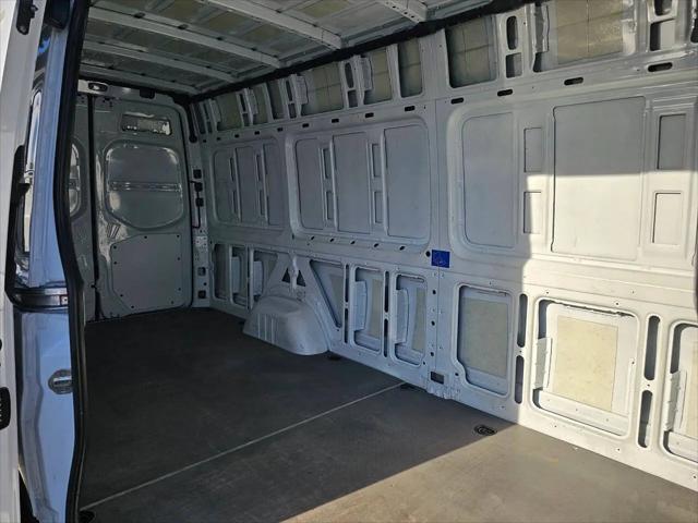 2021 Mercedes-Benz Sprinter 2500 High Roof I4