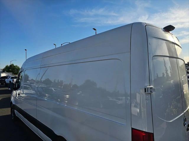 2021 Mercedes-Benz Sprinter 2500 High Roof I4