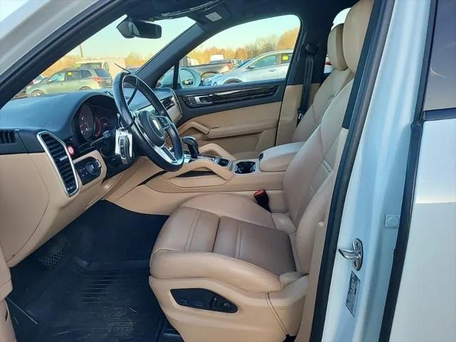 2022 Porsche Cayenne Cayenne