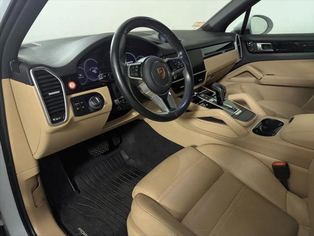 2022 Porsche Cayenne Cayenne