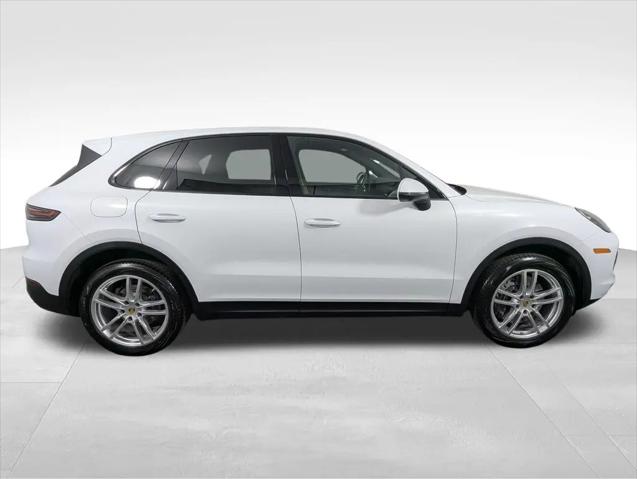 2022 Porsche Cayenne Cayenne