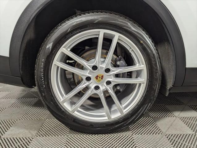 2022 Porsche Cayenne Cayenne
