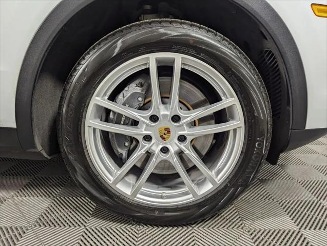 2022 Porsche Cayenne Cayenne