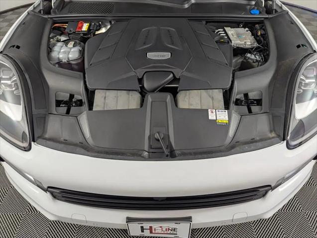 2022 Porsche Cayenne Cayenne