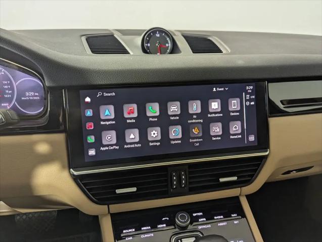 2022 Porsche Cayenne Cayenne
