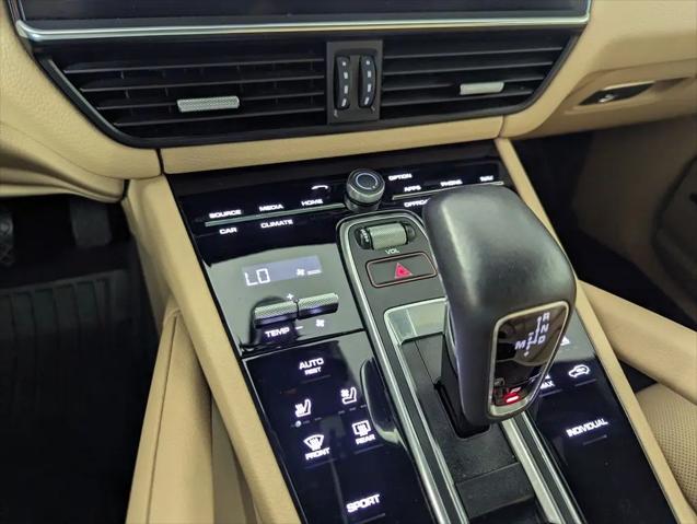 2022 Porsche Cayenne Cayenne
