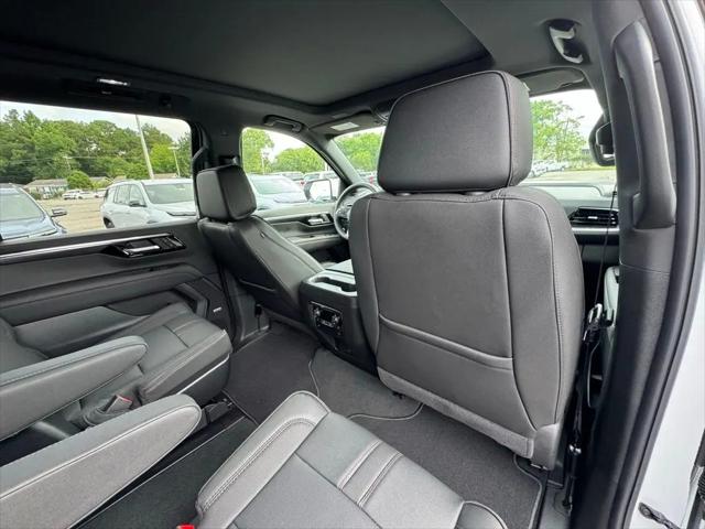 2026 Chevrolet Suburban RST, RWD
