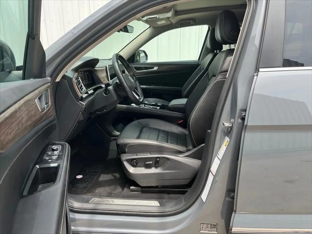 2025 Volkswagen Atlas 2.0T SEL