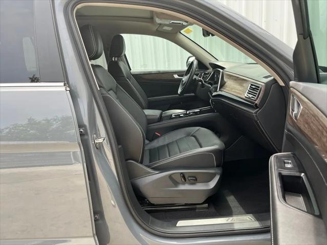 2025 Volkswagen Atlas 2.0T SEL