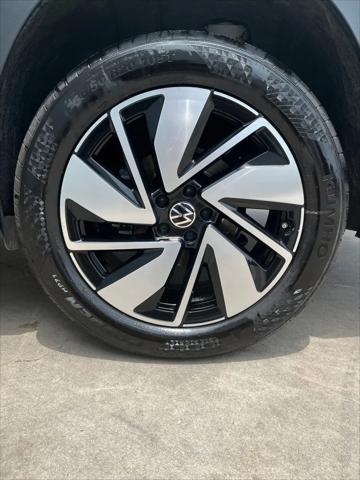 2025 Volkswagen Atlas 2.0T SEL