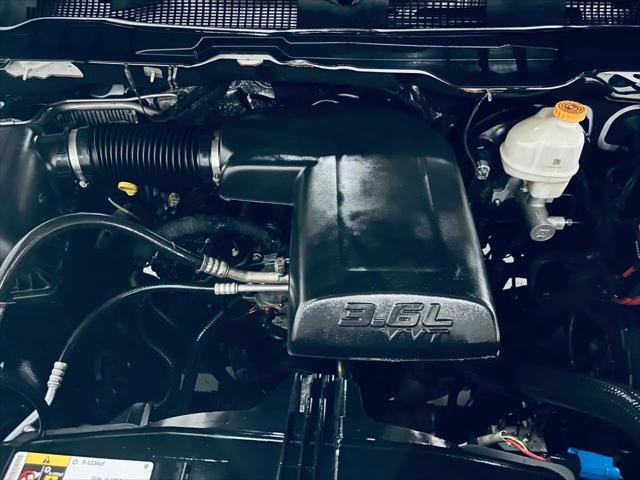 2021 Ram 1500 Tradesman Crew Cab 4x4 5'7" Box