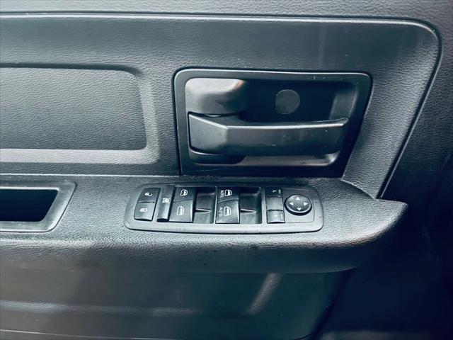 2021 Ram 1500 Tradesman Crew Cab 4x4 5'7" Box