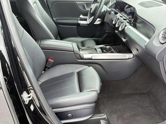 2025 Mercedes-Benz GLB 4MATIC