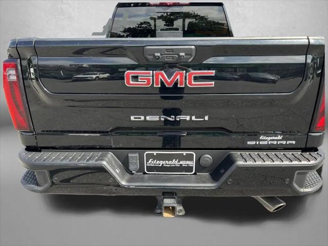 2024 GMC Sierra 2500HD 4WD Crew Cab Standard Bed Denali