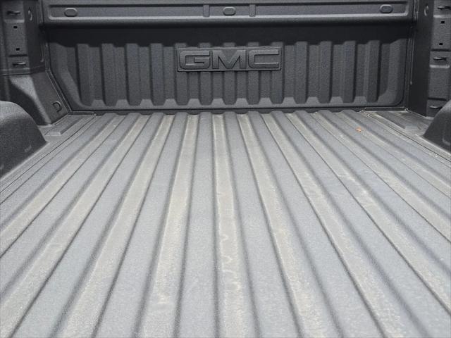 2026 GMC Sierra 2500HD Crew Cab, Standard Bed, AT4X, 4WD