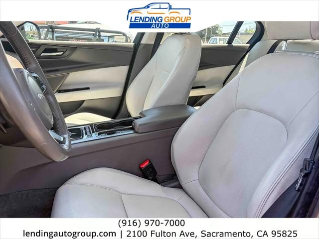 2017 Jaguar XE 35t Premium