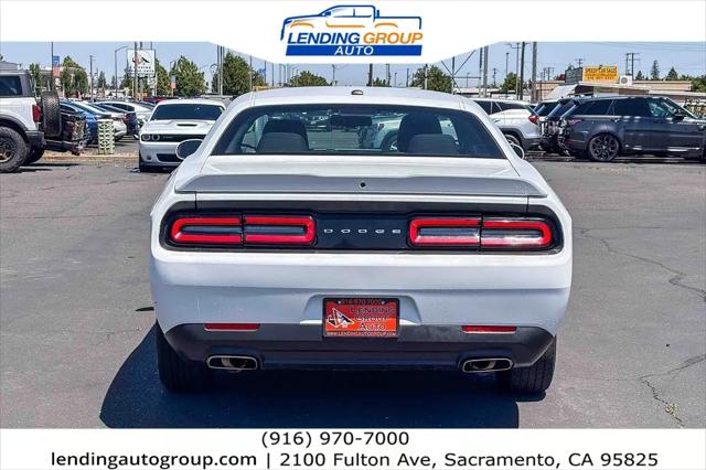 2022 Dodge Challenger SXT