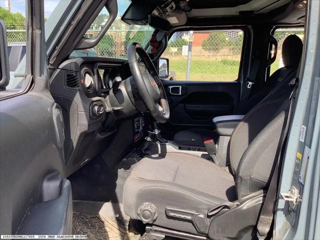 2024 Jeep Gladiator Sport