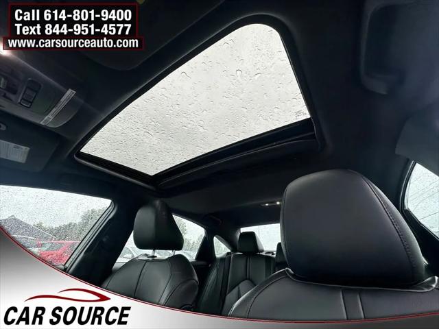 2020 Toyota Avalon Hybrid XLE