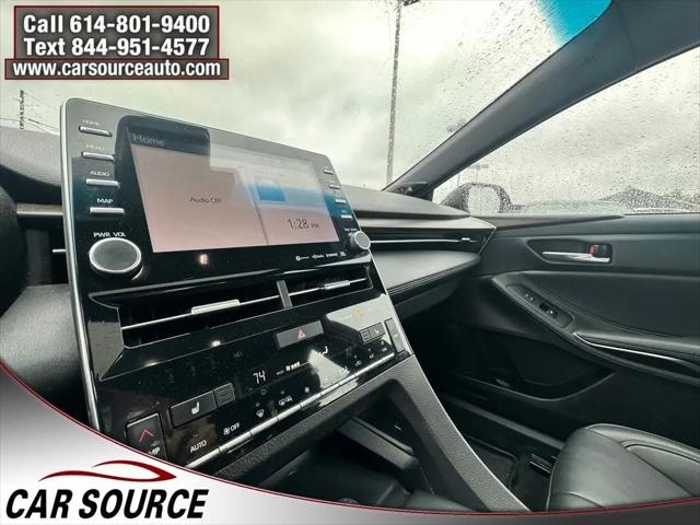 2020 Toyota Avalon Hybrid XLE