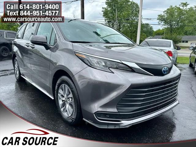 2024 Toyota Sienna LE