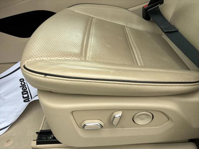 2023 Cadillac Escalade 4WD Premium Luxury