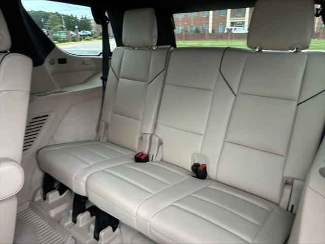 2023 Cadillac Escalade 4WD Premium Luxury