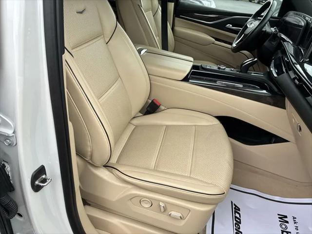 2023 Cadillac Escalade 4WD Premium Luxury