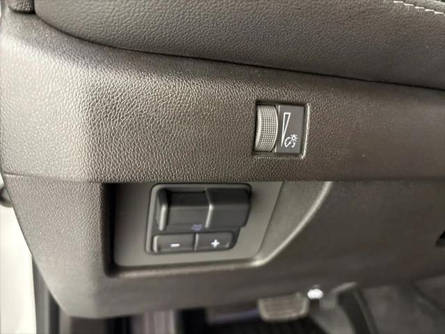2025 Chevrolet Colorado 4WD LT