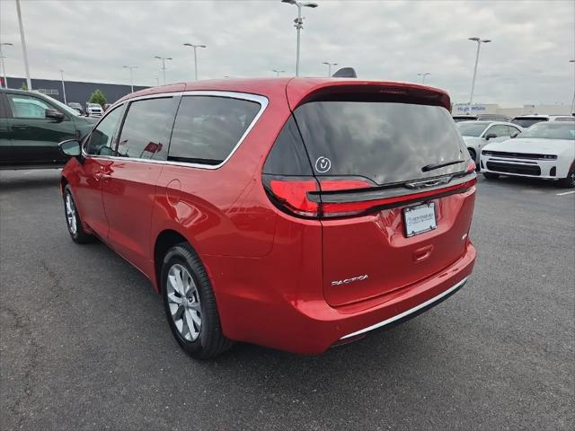 2027 Chrysler Pacifica Select AWD