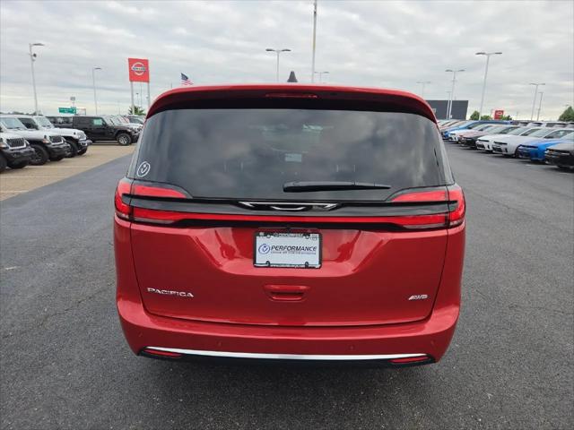 2027 Chrysler Pacifica Select AWD