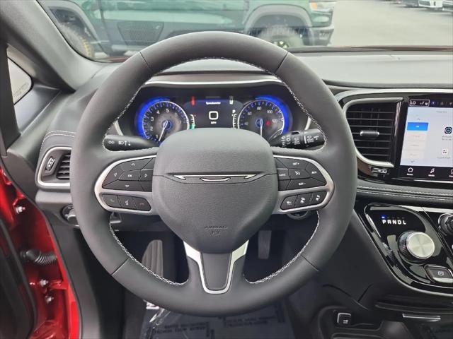2027 Chrysler Pacifica Select AWD