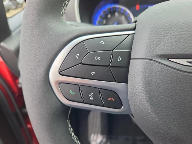 2027 Chrysler Pacifica Select AWD