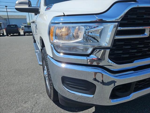 2022 Ram 3500 Tradesman Crew Cab 4x2 8' Box