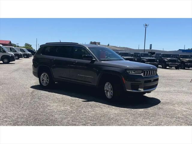 2025 Jeep Grand Cherokee L Laredo X 4x4