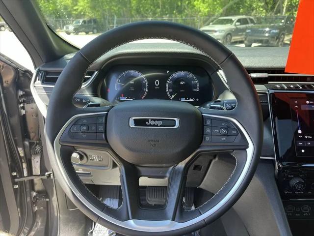 2025 Jeep Grand Cherokee L Laredo X 4x4