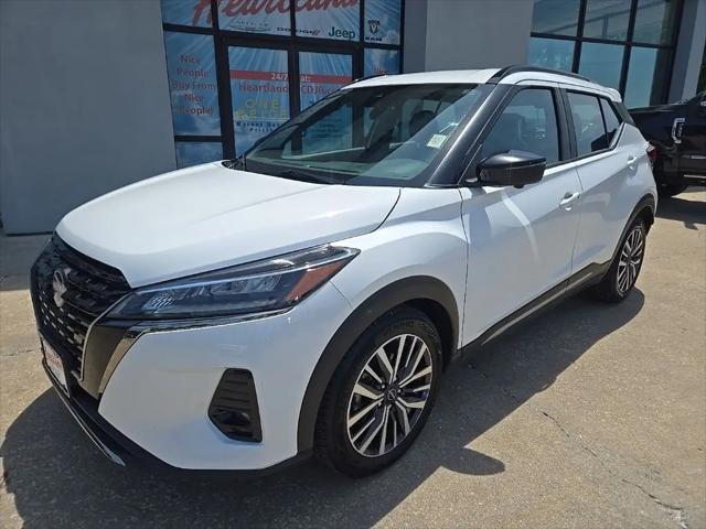 2024 Nissan Kicks SR Xtronic CVT